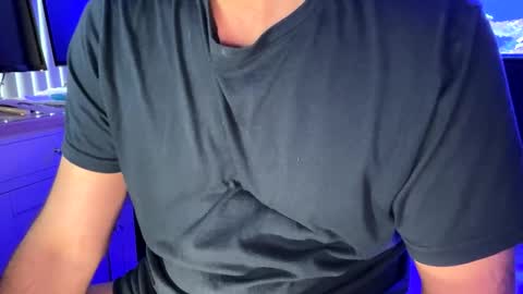 tonymontana202323898991 online show from 04-12-26, 10:20