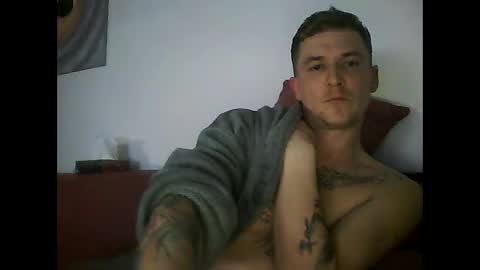 tonystrawberry online show from 04-06-26, 09:49