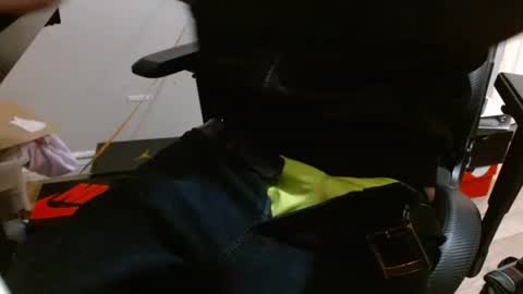 tonytonytony3001 online show from 01-03-25, 07:50