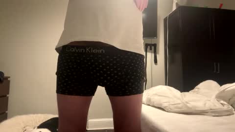 tonytonytony3001 online show from 03-08-25, 03:17