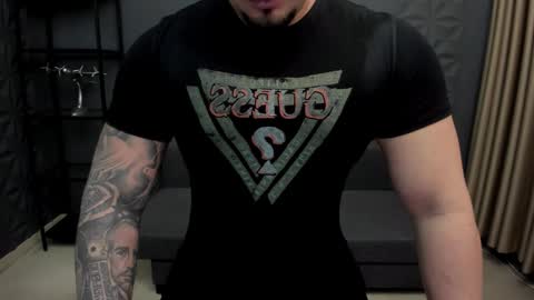 Snapshot of tonywilcoxx chatting on 12-27-24, 06:57 TonyWilcox online show from 12-27-24, 06:57