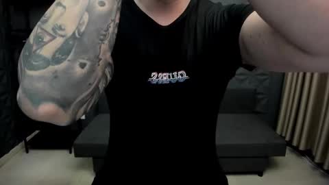 Snapshot of tonywilcoxx chatting on 01-02-25, 12:57 TonyWilcox online show from 01-02-25, 12:57