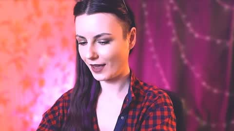 Snapshot of too_beautiful chatting on 01-02-25, 07:07 Elizabeth online show from 01-02-25, 07:07