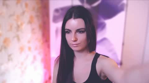 Snapshot of too_beautiful chatting on 02-25-25, 10:47 Elizabeth online show from 02-25-25, 10:47