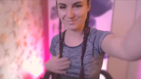 Snapshot of too_beautiful chatting on 02-28-25, 07:56 Elizabeth online show from 02-28-25, 07:56