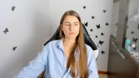 Alisson online show from 10-08-25, 02:25