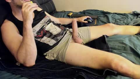 Snapshot of toolmaster3000 chatting on 01-13-26, 05:46 Toolmaster online show from 01-13-26, 05:46