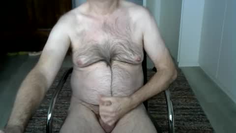 Alex online show from 01-06-25, 09:41