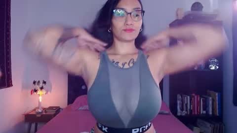 Snapshot of toothyy chatting on 02-02-25, 12:46 toothyy online show from 02-02-25, 12:46