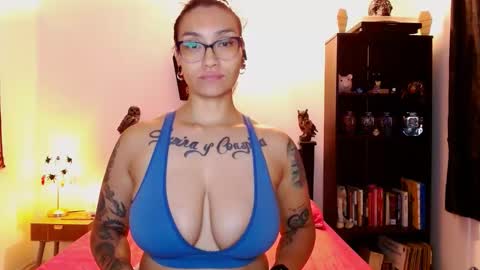 Snapshot of toothyy chatting on 02-06-25, 12:00 toothyy online show from 02-06-25, 12:00