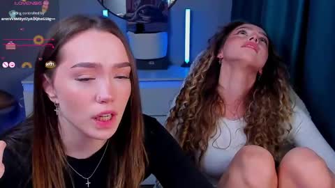 Yara online show from 04-14-26, 03:51