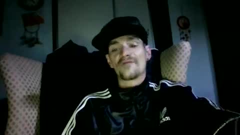 Snapshot of topdogintraining93 chatting on 10-07-25, 08:44 SagMeOreduceMe online show from 10-07-25, 08:44