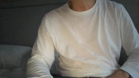 Snapshot of topspin69 chatting on 04-25-26, 11:24 topspin69 online show from 04-25-26, 11:24