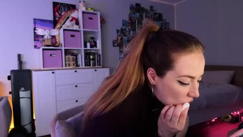Lina  Next stream January 4  11am UTC 0 online show from 06-05-26, 01:50