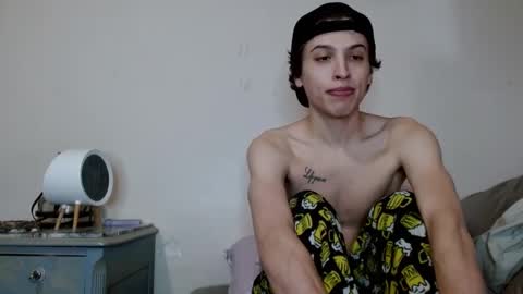 Snapshot of topzaddy chatting on 01-19-25, 10:28 TopZaddy online show from 01-19-25, 10:28