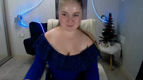 Snapshot of tori_blond chatting on 12-02-24, 03:36 tori_blond online show from 12-02-24, 03:36