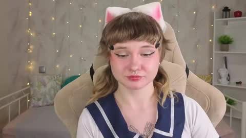 Tori online show from 05-15-26, 10:50