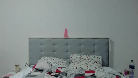 your personal gothic girl check it    online show from 01-03-25, 07:39