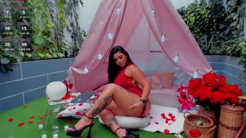 Tori Cross online show from 02-14-25, 04:09