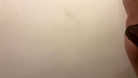 Snapshot of toronto5656 chatting on 01-26-25, 02:45 toronto5656 online show from 01-26-25, 02:45