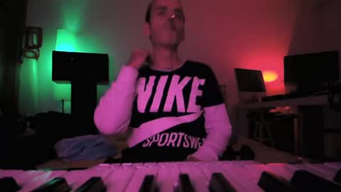 Snapshot of torosko chatting on 03-09-25, 11:14 Torosko online show from 03-09-25, 11:14