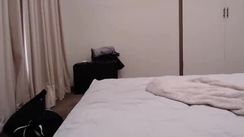 Milly online show from 10-20-25, 12:11