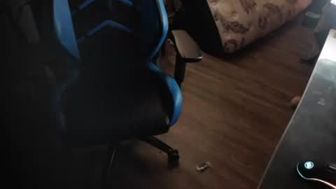 totallynotbanned online show from 04-22-26, 09:11