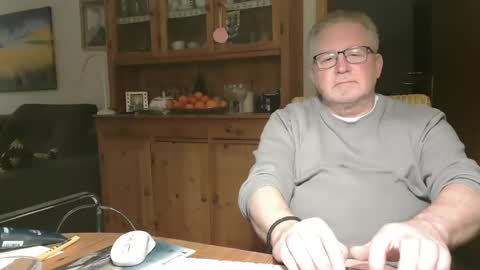 toto758 online show from 01-19-25, 02:04