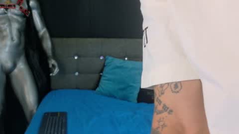 Snapshot of touching_the_sky chatting on 07-03-26, 09:37 Stiven online show from 07-03-26, 09:37