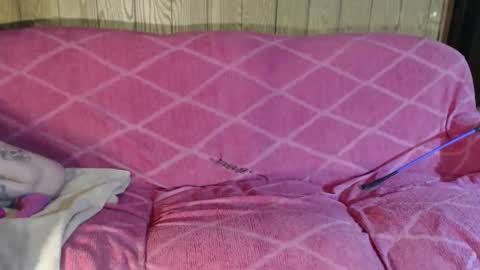 toukauwu online show from 12-18-25, 01:00