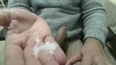 toumout222 online show from 02-23-26, 07:00