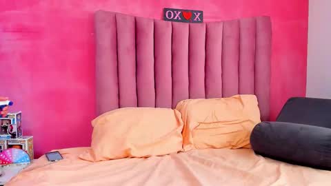 toxiclove01 online show from 12-20-25, 07:21