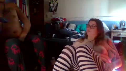 Toxiclove1311 online show from 12-15-24, 09:42