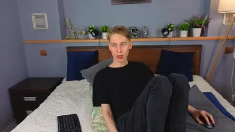 Max online show from 02-04-26, 09:04