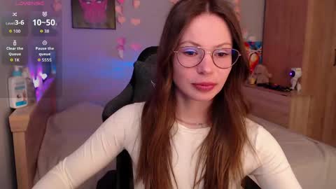 Snapshot of toxkiss chatting on 05-12-26, 08:55 toxkiss online show from 05-12-26, 08:55