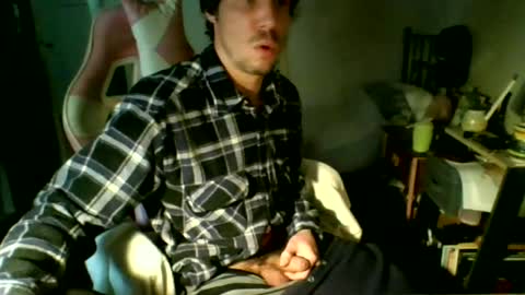 Snapshot of toyboysquirt chatting on 07-02-26, 05:41 toyboysquirt online show from 07-02-26, 05:41