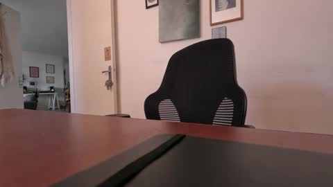 Snapshot of toymex chatting on 12-26-24, 06:22 toymex online show from 12-26-24, 06:22