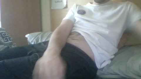 Snapshot of trabuk17 chatting on 04-10-26, 01:05 trabuk17 online show from 04-10-26, 01:05