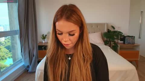 Snapshot of tracy_tay1or chatting on 04-16-26, 11:00 Tracy GMT2 Mon 3 AM - 4 PM Tue 3 AM - 4 PM Wed 3 AM - 4 PM Thur 3 AM - 4 PM Fri 3 AM - 4 PM online show from 04-16-26, 11:00