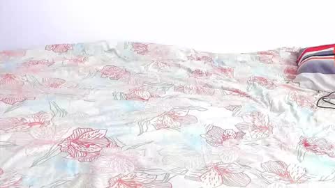 Tracy Wright online show from 11-24-25, 09:03