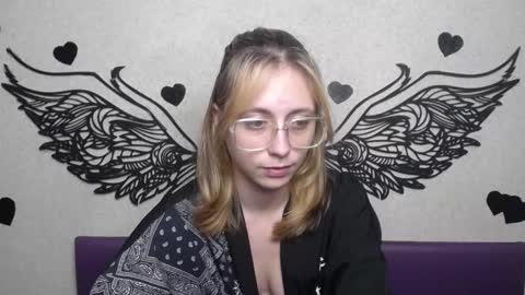 TracyLeeBB online show from 12-05-25, 07:39