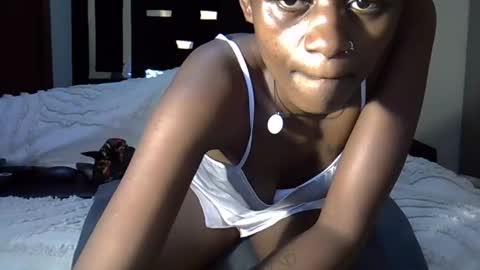 Flavia online show from 11-17-25, 08:14