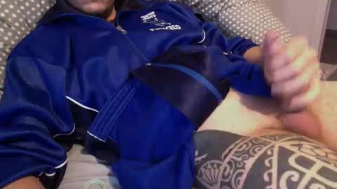 tramaund online show from 11-19-25, 03:01