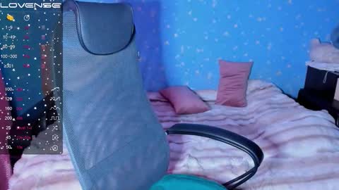 Kate online show from 10-28-25, 09:24