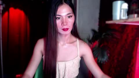 Snapshot of trans_nikka_ chatting on 06-02-26, 02:52 Emerald online show from 06-02-26, 02:52