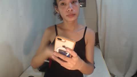 Amor  THUMBS-UP ME online show from 03-18-26, 04:59