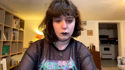 Snapshot of transcumchalice chatting on 09-11-25, 01:28 Mercy online show from 09-11-25, 01:28