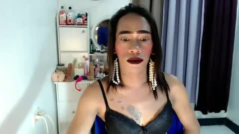 Snapshot of transeugene1990 chatting on 06-11-26, 03:21 transeugene1990 online show from 06-11-26, 03:21