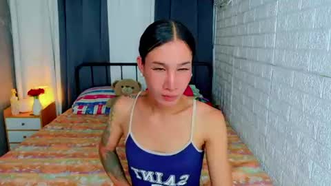 Snapshot of transmedusaxxx chatting on 06-25-26, 03:06 Chloe online show from 06-25-26, 03:06