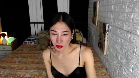 Snapshot of transmedusaxxx chatting on 07-15-26, 01:55 Chloe online show from 07-15-26, 01:55
